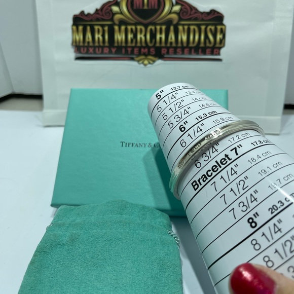 Tiffany and Co. open Bangle silver. - Picture 7 of 8